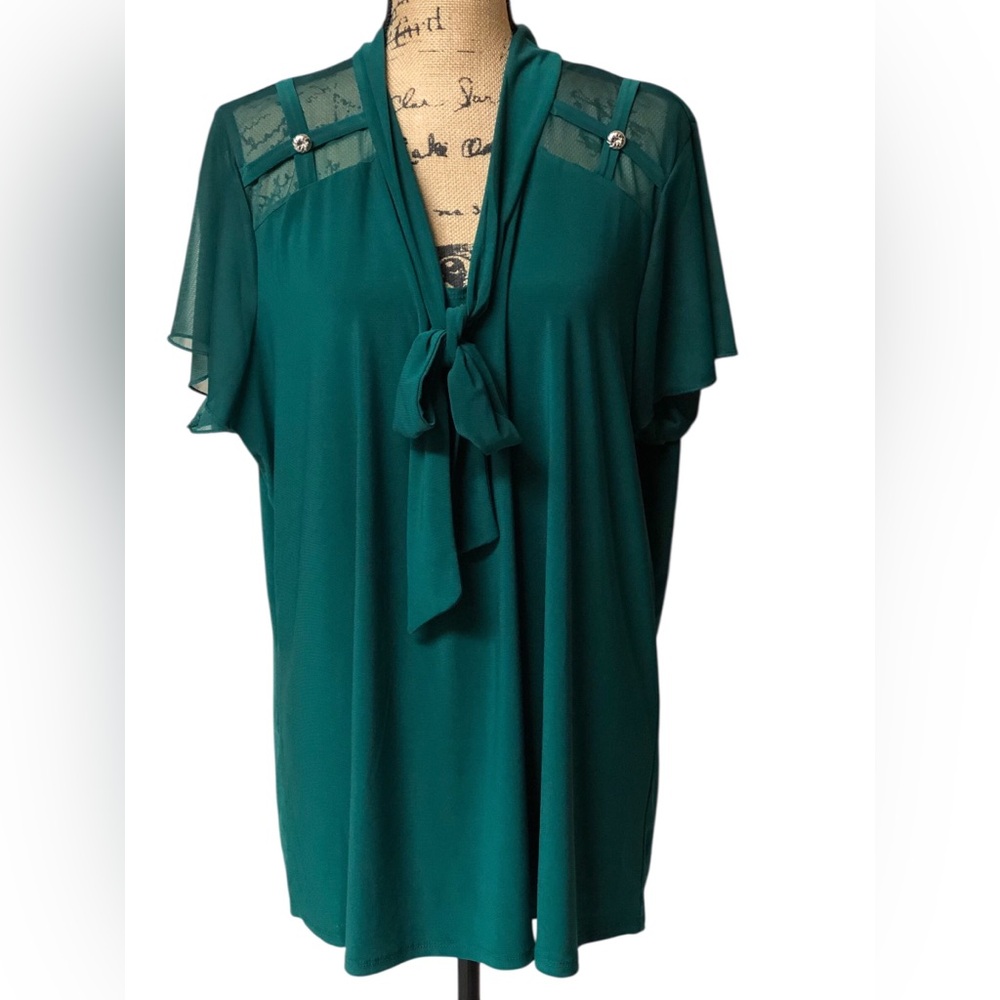 Liz McCoy Size 3X Elegant Emerald Green w/Sheer Cap Sleeves Blouse- Gorgeous!!